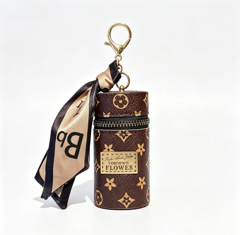 Vintage Brown Monogram Print C - Monogram Keychain Leather recension och pris