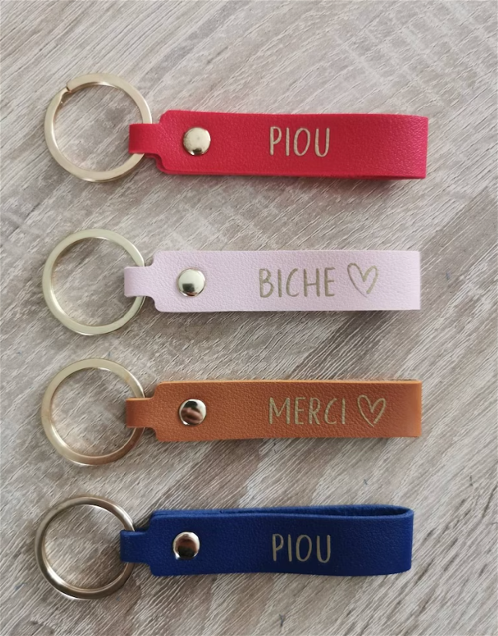 Personalized Leather Key Holde - Monogram Keychain Leather recension och pris